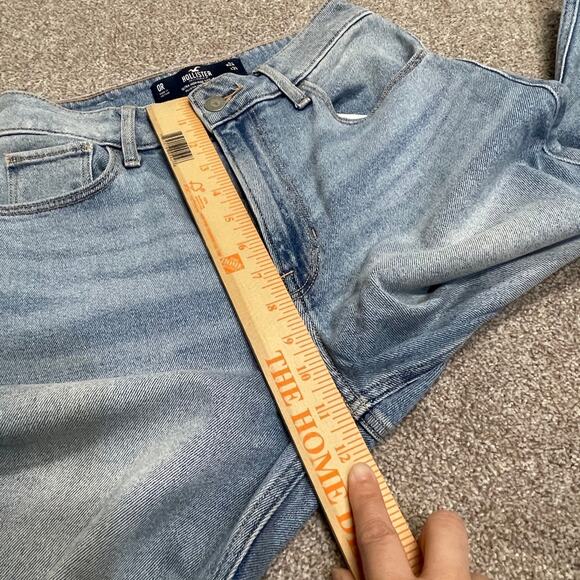 Hollister Women ultra high rise dad jean sz 0R 24x31 distress light wash stretch - Picture 8 of 12